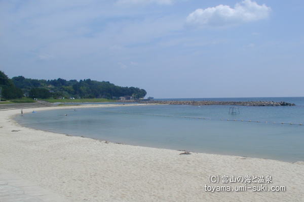 小境海水浴場の写真
